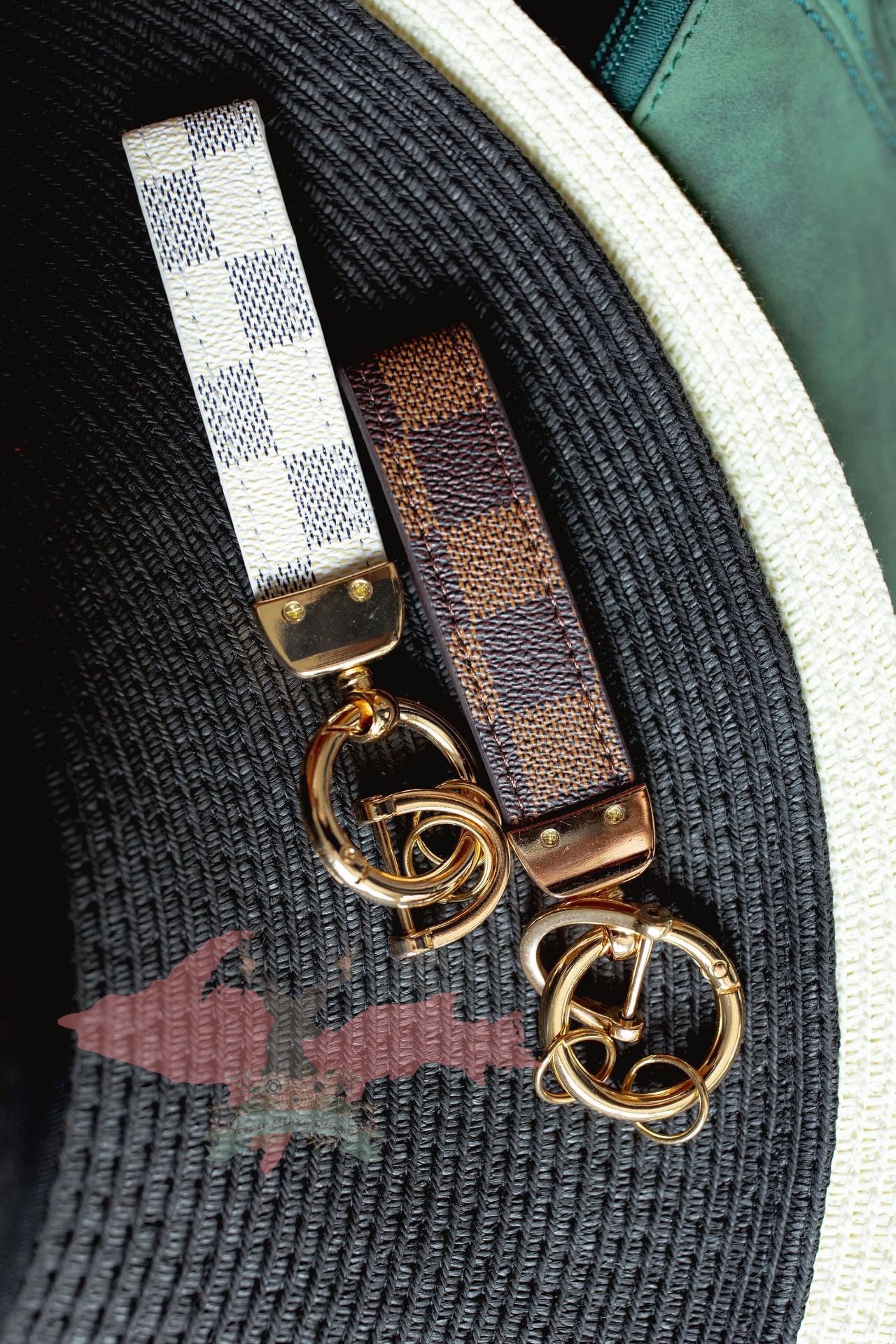 Key Chain - Cream Check