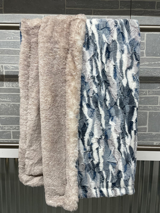 Oversized Throw- Navy Frosted Himalayan/ Sandstone Arctic Fox backing