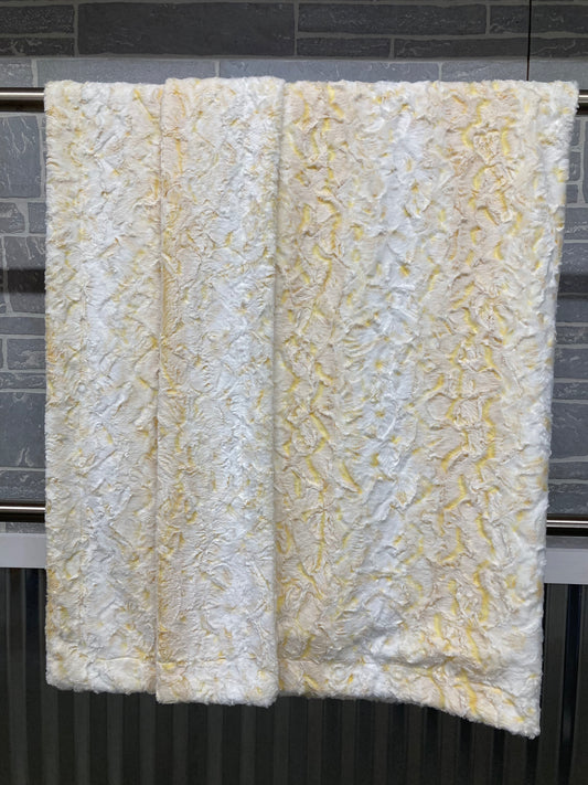 Buttercup Yellow Snowy owl Blanket