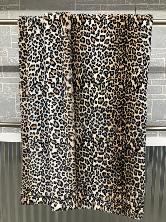 Ivory Leopard Seal Blanket