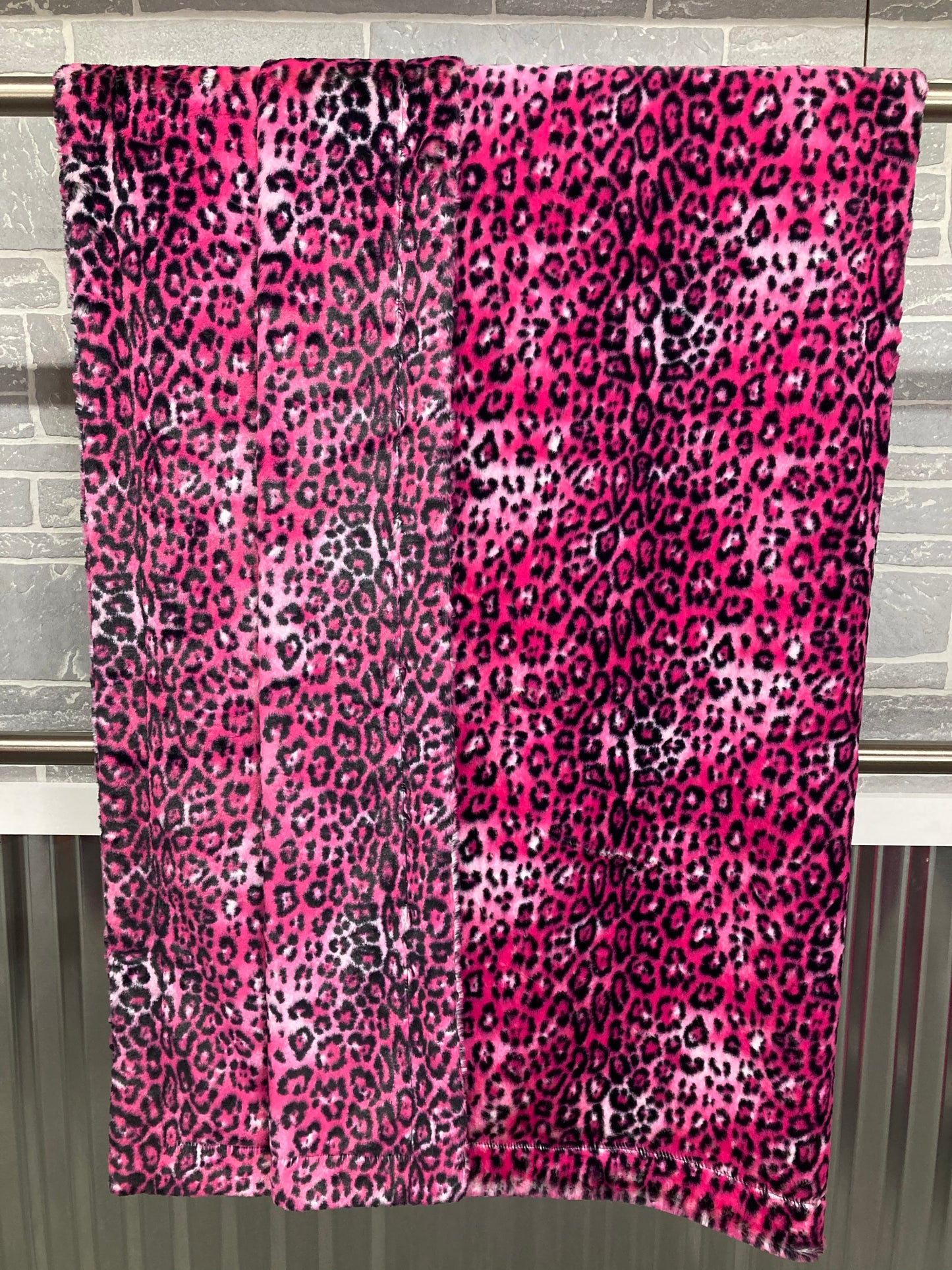 Cerise Big Cat Blanket